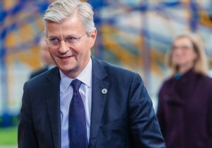 Lacroix dört gün adada iki toplumun temsilcileriyle görüşecek