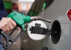 Orta Doğu savaşı gerekçe gösterildi: Akaryakıta bir haftalık vergi ve fon kalkanı