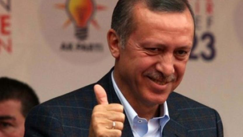 FT: Erdoğan seçim öncesi harcama çılgınlığına hazırlanıyor