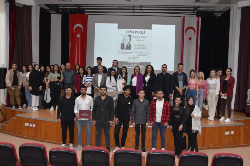 İlk kadın şairlerimizden Urkiye Mine Balman unutulmadı
