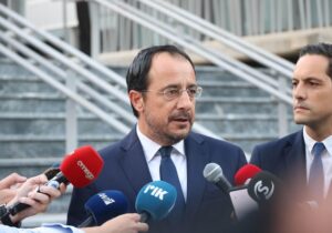 Hristodulidis: “Erhürman yeni önerilere olumsuz yaklaşmadı”