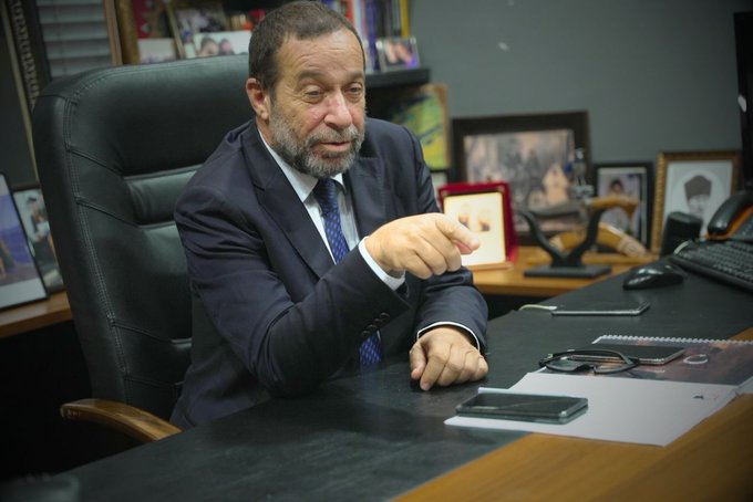 Serdar Denktaş: “Kamunun mali yapısı tam anlamıyla çöktü”