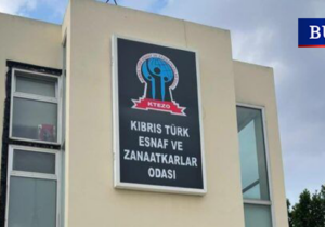 Esnaflardan öğrenci taşımacılığının başlamamasına tepki