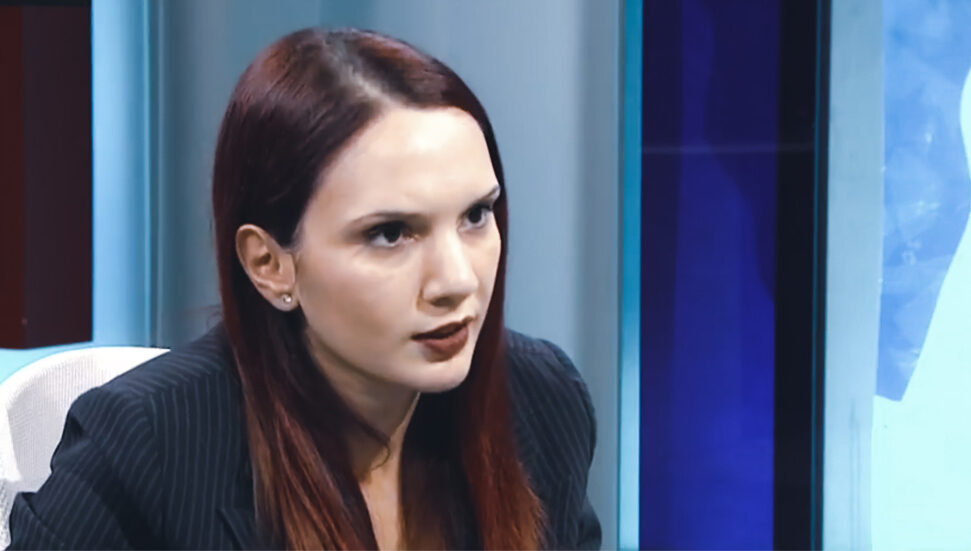 Nazlı: “Emekçinin maaşı birilerinin iki dudağı arasından çıkacak kararlara bırakılamaz”