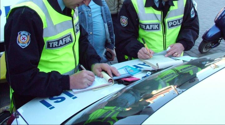 Yeni asgari ücret trafik cezalarını da artırdı: En yüksek ceza 141 bin 786 TL