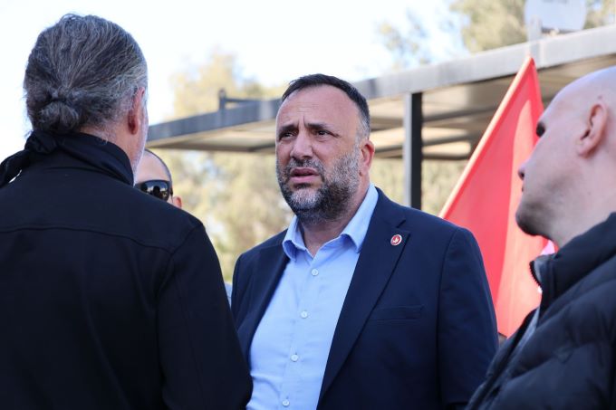 Çeler: “TMK konusunda alarm zilleri çalıyor”