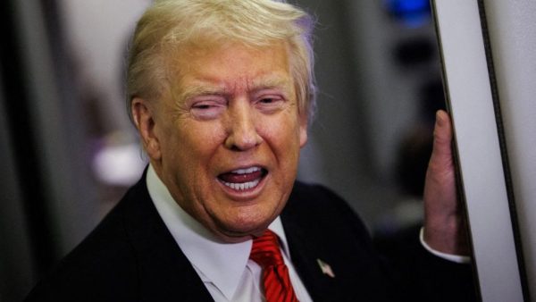 Trump İran’la anlaşma duyurdu: Deniz ablukası sürecek