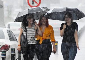 Meteoroloji: Salı ve çarşamba yağmur, yağış anında kuvvetli rüzgar bekleniyor