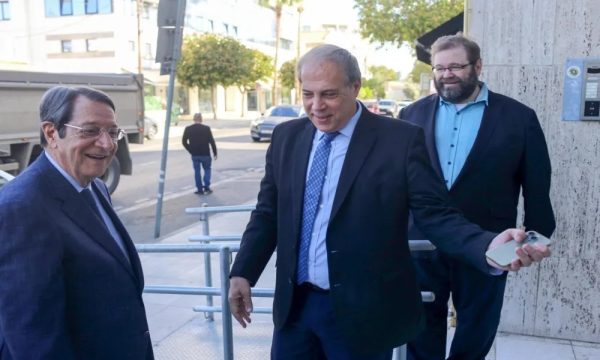 “Devlet-mafya” dosyasında kritik eşik: Anastasiadis önce bilgilendirilecek
