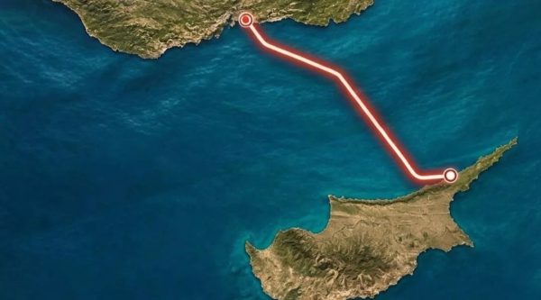 Türkiye kuzeye gaz ve elektrik hattı hamlesini ilerletti