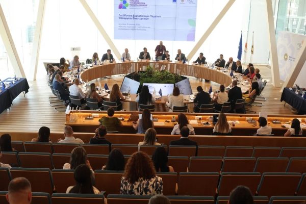 AB’den Kıbrıs’a göç için 800 milyon euro