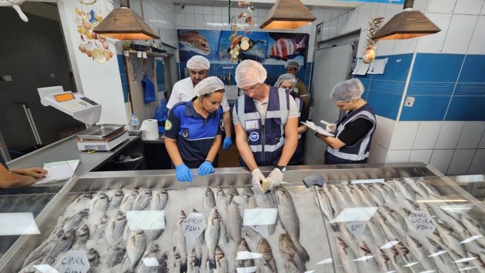 Su ürünleri satış noktaları ve depolara denetim