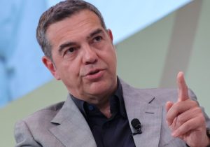 Tsipras: “Türkiye’ye F-35 verilmesi Yunanistan için ulusal yenilgi”