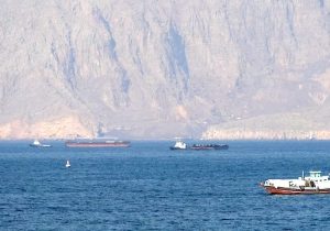 Trump İran’a deniz ablukasını yeniden başlatıyor