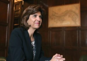 Holguin’den Kıbrıslılara tarihi çağrı: “Vazgeçmeyin! Zor geçmişin esiri olarak kalmayın”