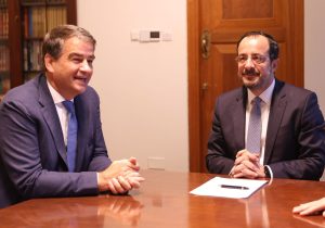 Fitto: “AB, Kıbrıs çözüm sürecinde çok önemli bir rol üstlenmek istiyor”