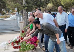 Kutlu Adalı mezarı başında anıldı: “Faili meşhur, adaleti meçhul”
