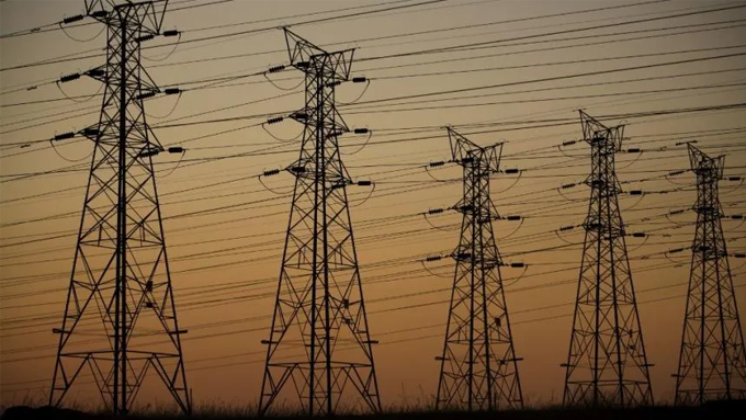 Güneyde de elektrik sistemi alarmda: Yeni kesintileri önlemek için zamanla yarış