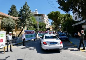 Ledra Palas’ta bir kez daha federal çözüm pankartları açıldı