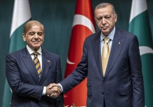 Şerif’ten KKTC mesajı: “Pakistan Türkiye’nin yanında durmaya devam edecek”