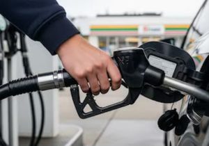 Petrol yüzde 12 düştü: Kuzey Kıbrıs’ta akaryakıta indirim gelecek mi?