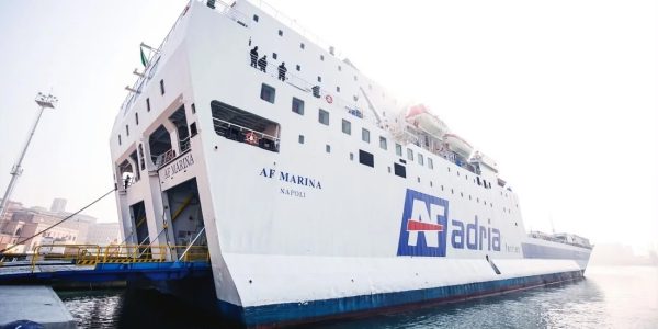 Kıbrıs-Yunanistan feribotu için 2027 uyarısı