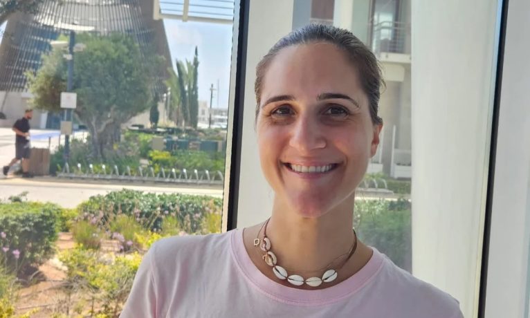 Annesinin öldürülmesi onu insan hakları mücadelesine taşıdı: Milletvekili Diana Konstantinidis’in hikayesi