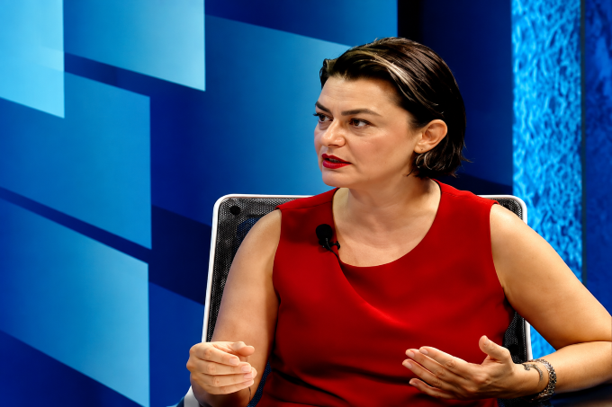 Aslı Murat: “Kadınlar değişiyor, olaylar değişiyor ama sömürü düzeni değişmiyor”