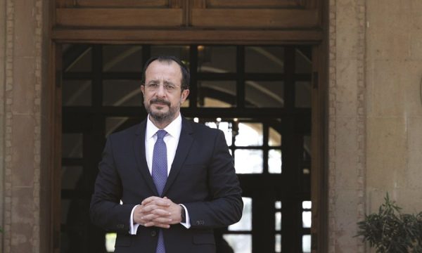 Hristodulidis hükümetinde kabine değişikliği