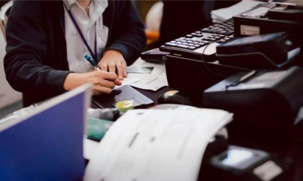 Güneyde kamu sınavını geçiyorlar ama işe gitmiyorlar: Onlarca kişi devlet kadrosunu reddetti