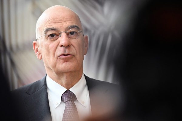 Dendias 1 Ekim törenleri için Kıbrıs’a geliyor