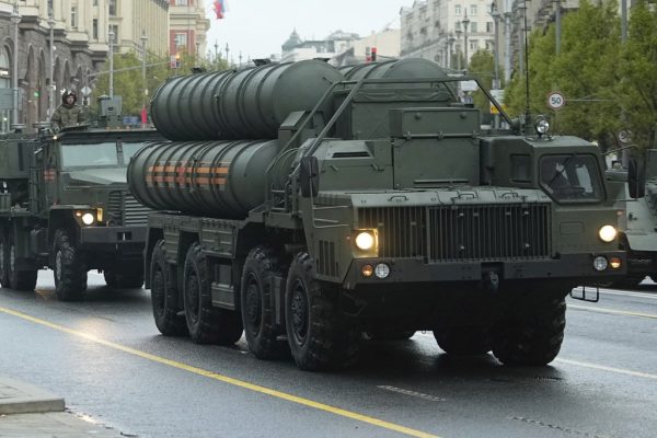Meclis’te S-400 sorusu: “Her an savaşa hazır” yanıtı