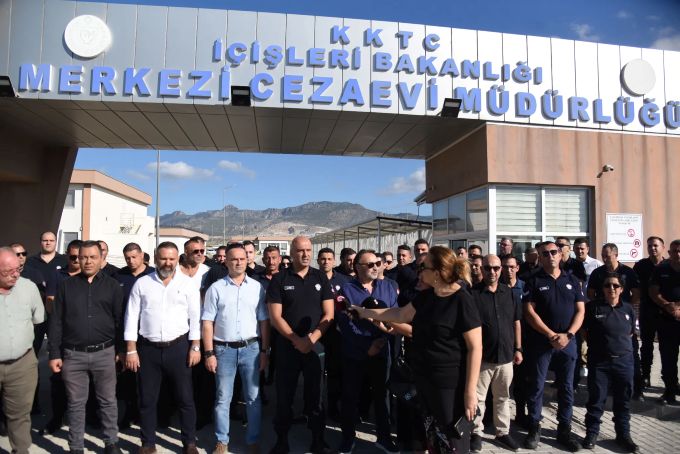 Cezaevinde 834 tutuklu ve hükümlü: Sendikalar vardiya ödemeleri ve terfiler için hükümete çağrı yaptı