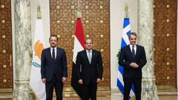 Kıbrıs-Yunanistan-Mısır üçlü görüşmesi salı günü El Alameyn’de yapılacak