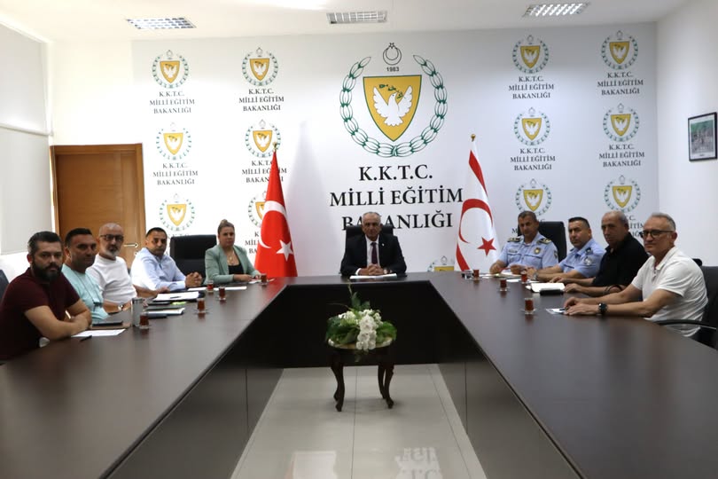 Öğrenci taşımacılığında güvenlik masaya yatırıldı: Eksik belgeli araçlara izin verilmeyecek