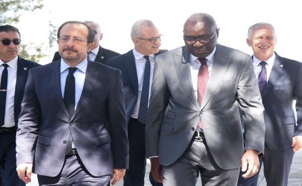 Görüşme sona erdi: Hristodulidis masaya 19 başlık götürdü