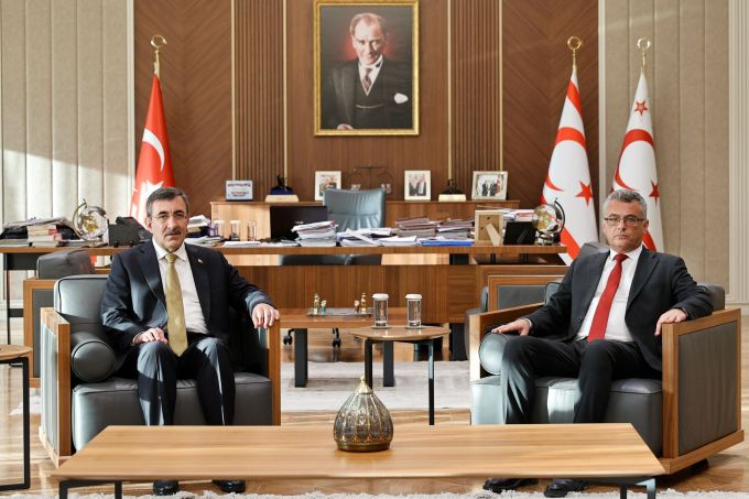 Erhürman, taziye ziyareti için adaya gelen Cevdet Yılmaz’ı kabul etti