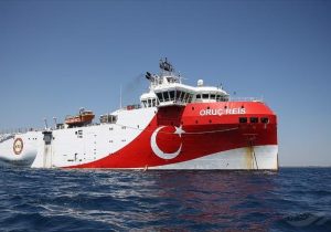 Oruç Reis Girne açıklarında I Türkiye-KKTC doğal gaz hattı için araştırma başladı