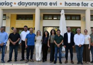 Kıbrıs’ın iki toplumundan altı öğretmen sendikası: “Okullarımızda barış kültürünü öğretmeye kararlıyız”
