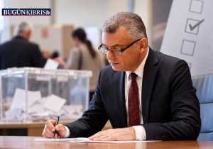 Sandığa giderken kurallar değişti: Erhürman “doğru bulmuyorum” diyerek imzaladı