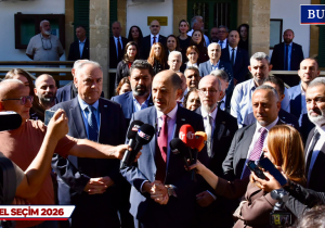 HP milletvekili adaylarını YSK’ya sundu: Özersay, “Bu temizlik bir kök temizliği olacak”