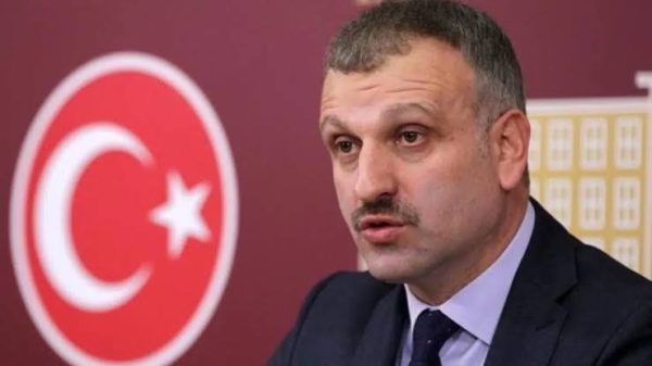 Azerbaycan çıkışı sonrası görevden alındı: Saral’ın Kıbrıs sözleri de tepki toplamıştı