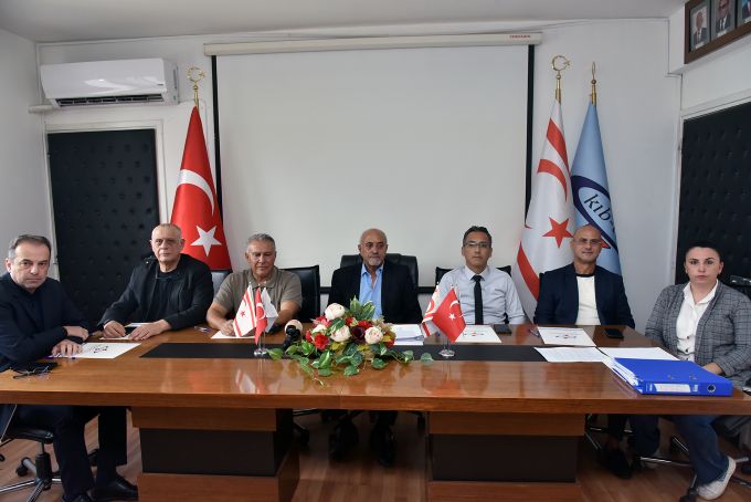 İşçi yoğun bakımda, yönetim basına ve sendikaya dava peşinde!