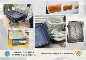 Larnaka Havalimanı’nda 19 yaşındaki yolcunun valizlerinden 28 kilo esrar çıktı