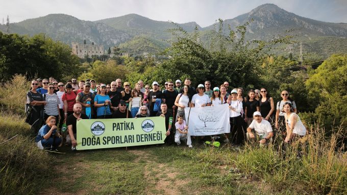 Bellapais’te doğa, kültür ve dayanışma yürüyüşü
